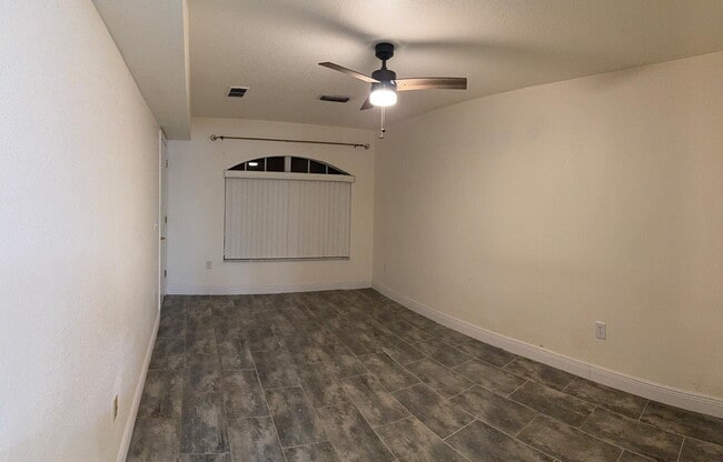 Photo - Studio / 1-Bedroom Apartment for Rent – Davenport, FL Unidad B