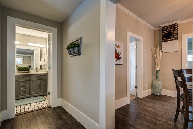 Photo - 929 N 7th St