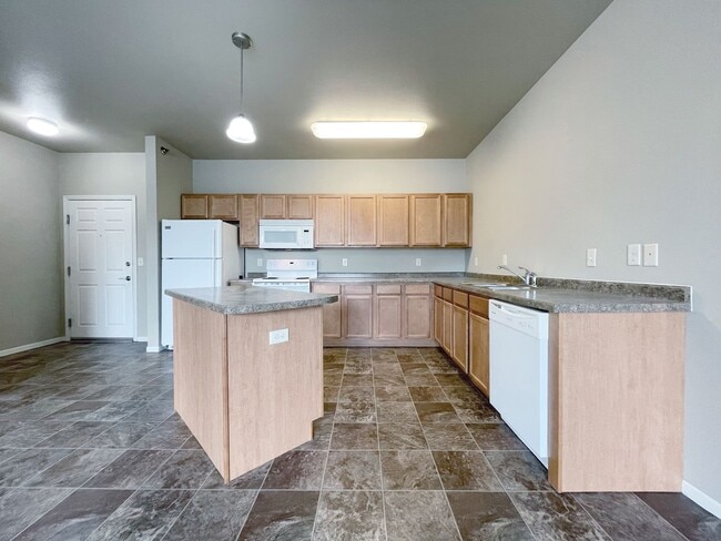 Photo - Encore Apartments