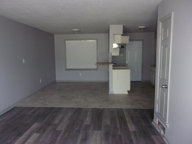 Photo - 5361 Brekenwood