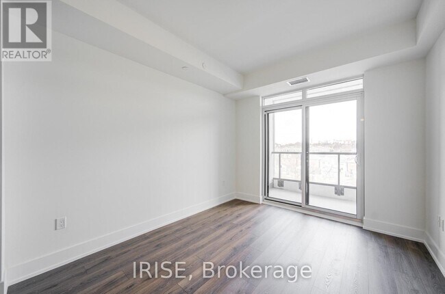 Photo - 858 Dupont St Unité 415