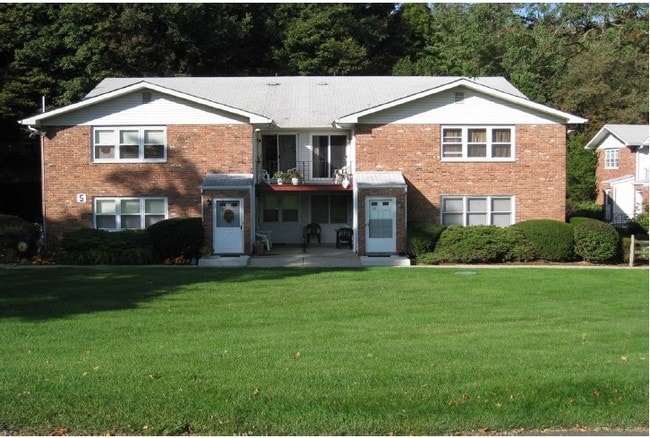 Photo - Jefferson Gardens