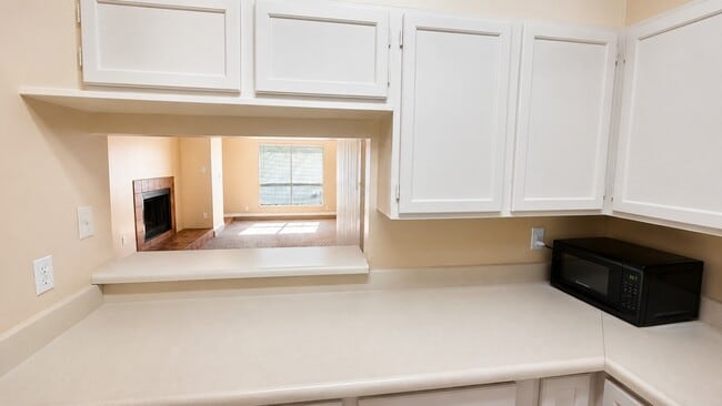 Photo - 3100 Walnut Bend Ln Unit 319