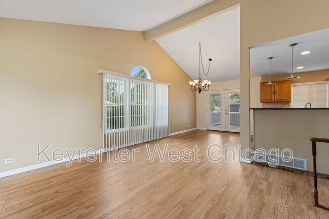 Photo - 1003 S Finley Rd