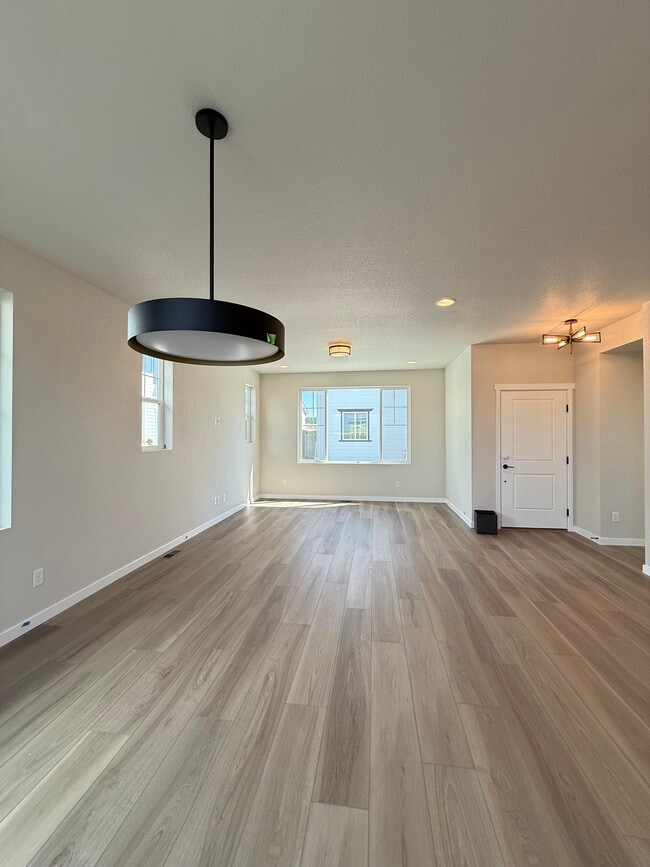 Photo - 10202 Spry St