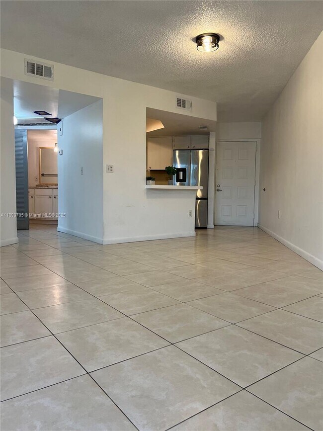Photo - 8353 Lake Dr Unit 405