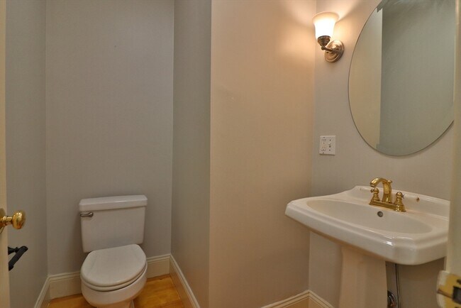 Photo - 358 Dorchester St Unit 1