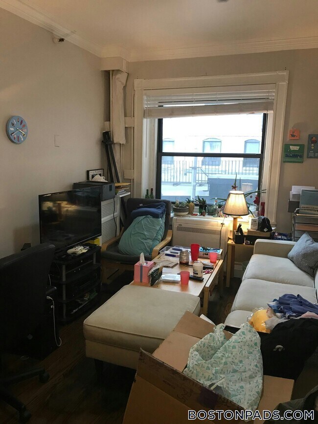 Photo - 91 Westland Ave Apartment Unit 215