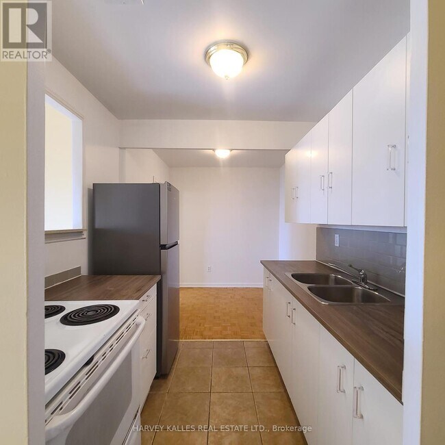 Photo - 80 Blackfriar Ave Unit 306