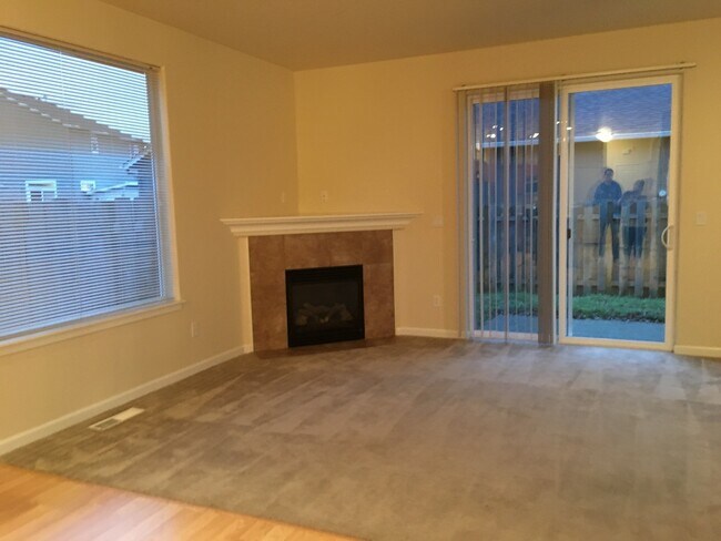 Photo - Easy I 5  access bd, 2.5 bath home