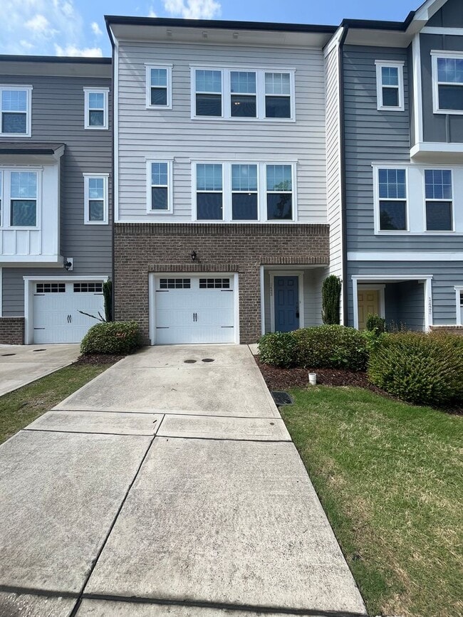 Photo - Charming 3 Bedroom Home Located In Apex NC!!!