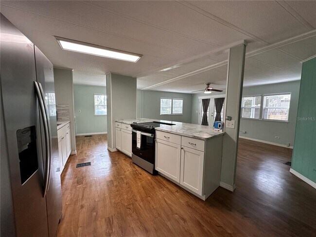 Photo - 24007 River Rd