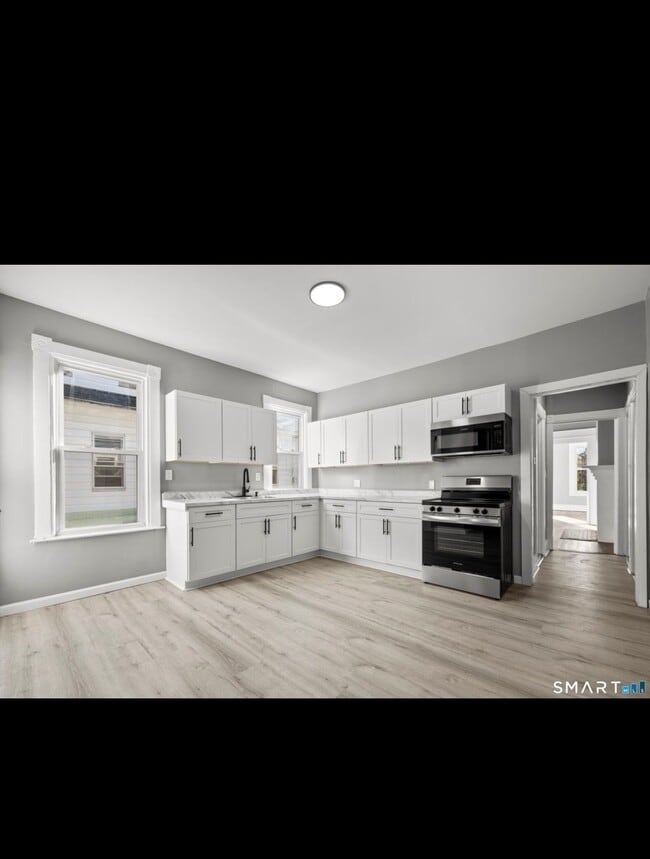 Photo - 362 Sigourney St Unit 2