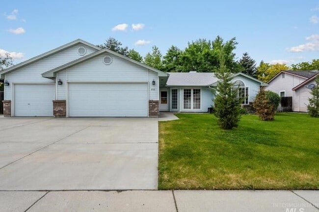 Building Photo - 233 S Duke Ave