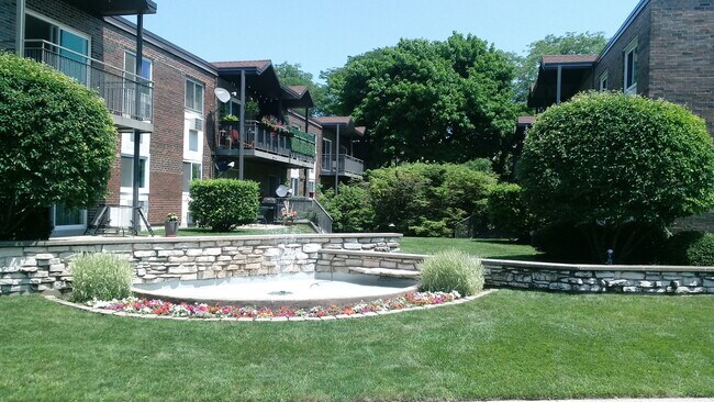 Photo - 6359 N Ridge Ave Unit 301