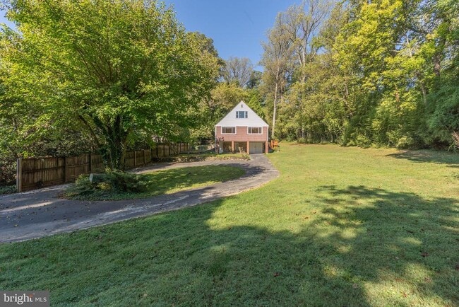 Photo - 6221 Walhonding Rd