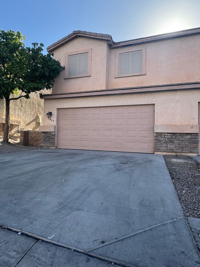 Nice, upgraded Town Home 3br, 3bath, 2cg. - Nice, upgraded Town Home 3br, 3bath, 2cg.