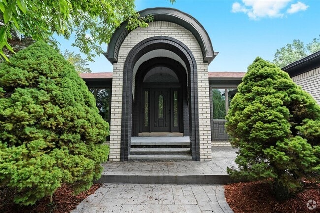 Building Photo - 40526 Woodside Dr Rental