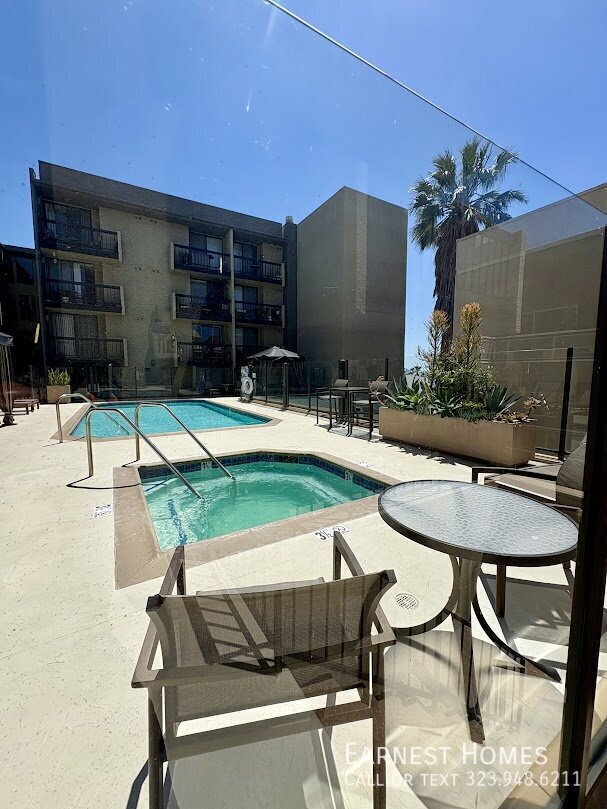Photo - 7320 Hawthorn Ave Condo Unit 108