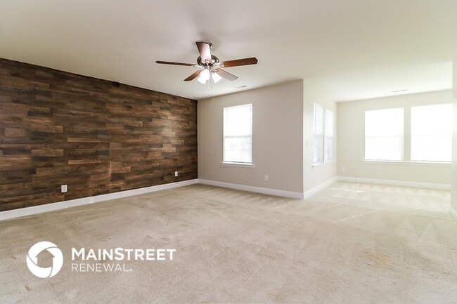 Photo - 142 Needham Ln