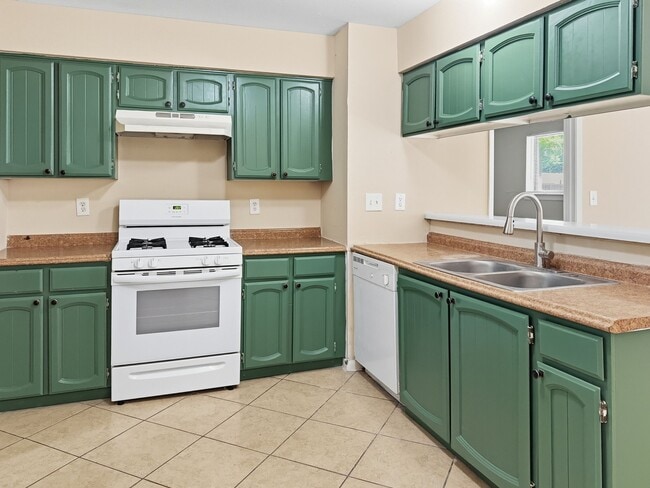Photo - 2330 Cades Cove Dr