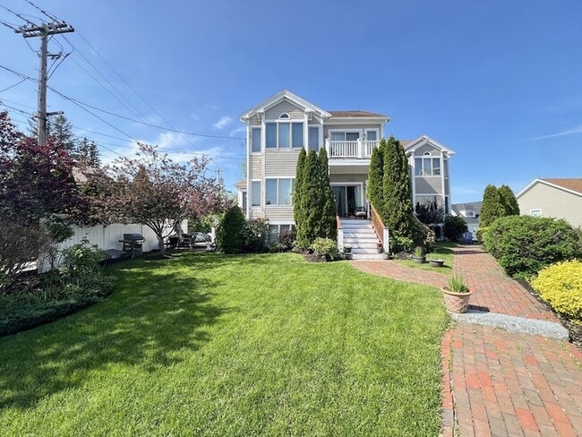 Building Photo - 141 Grovers Ave Rental