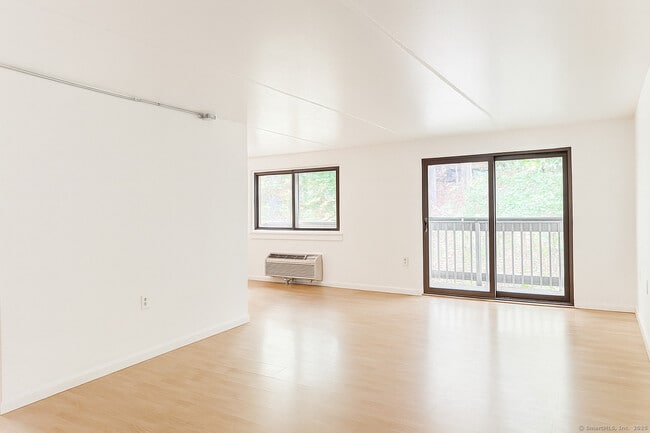 Photo - 126 Triangle St Unidad APT B19