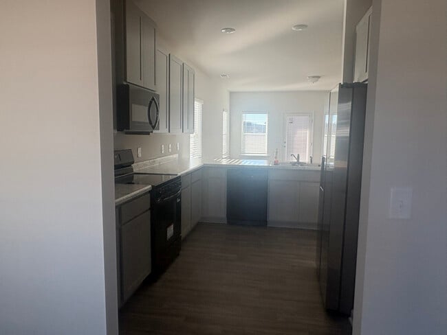 Photo - 529 Summerfield Ln NW