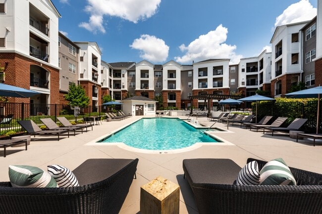 Building Photo - Ashton at Dulles Corner Rental