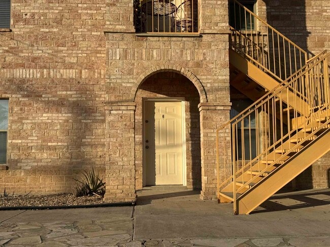 Photo - 4502 Llano Rd Unit 3