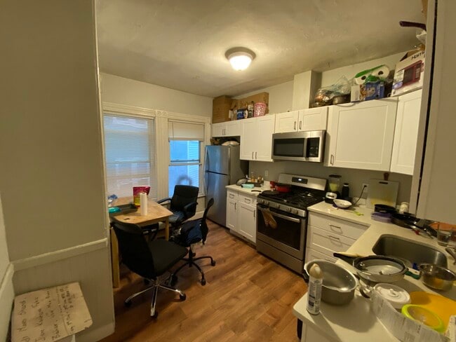 Photo - 96 Hillside St Unit 3B