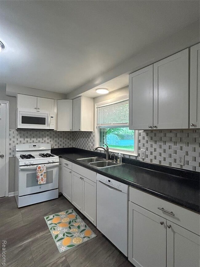 Photo - 3364 Elder Rd