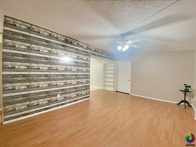 Photo - 4047 Las Vegas Dr