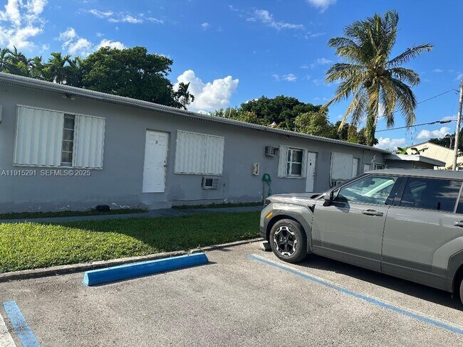 Photo - 1293 NE 109th St Unit 3