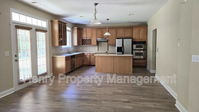 Photo - 314 Ashburn Ln