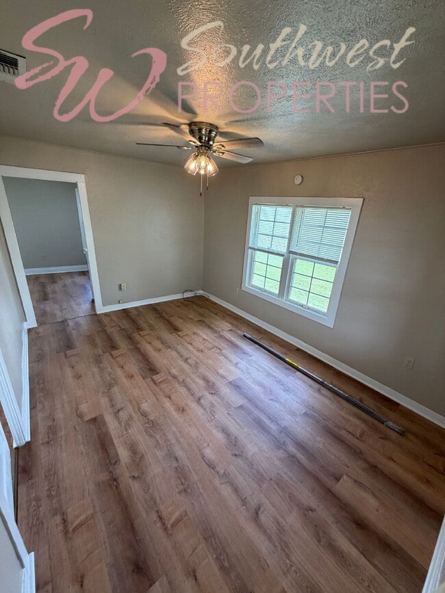 Photo - Charming Newly Remodeled 1 Bed / 1 Bath with Spa-Like Bathroom