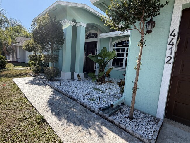 Photo - 4412 SW Bonney St