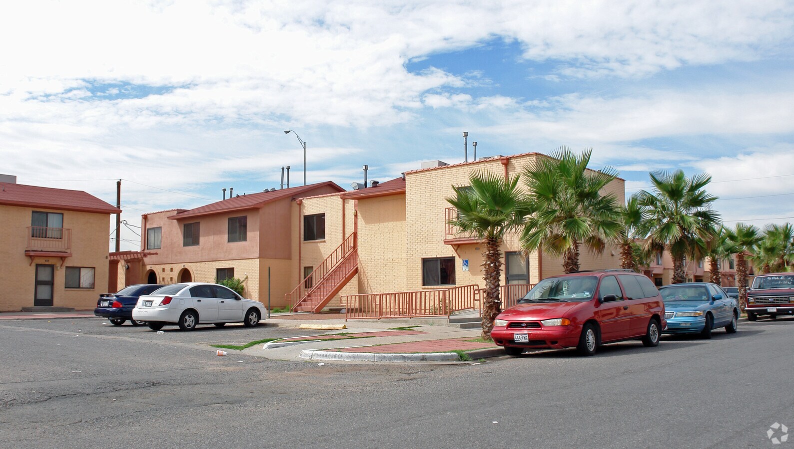 Salazar Park Apartments - Salazar Park Apartments