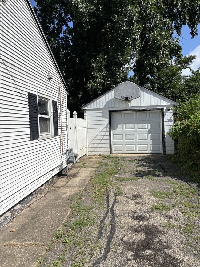 Photo - 228 Arcadia Dr