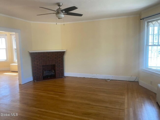 Building Photo - 517 New Scotland Ave Unit 2F
