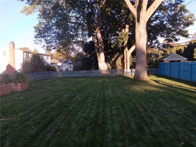 Building Photo - 747 Britton Rd