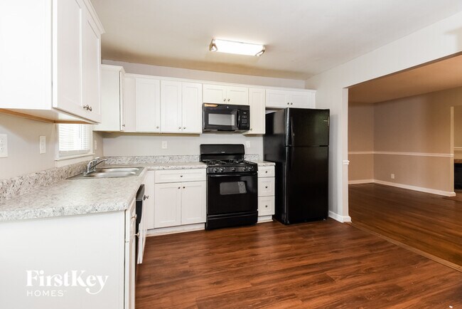 Photo - 492 Gresham Rd SW