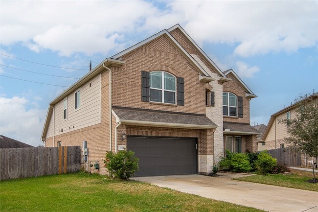 Building Photo - 3114 Trishelle Ct