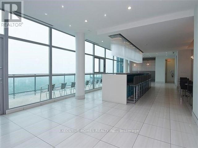 Photo - 165 Legion Rd N Unit 2421