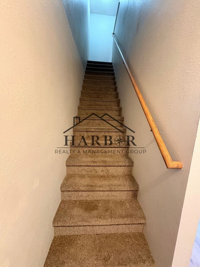 Photo - 146 S Broadway Ave Unit 206