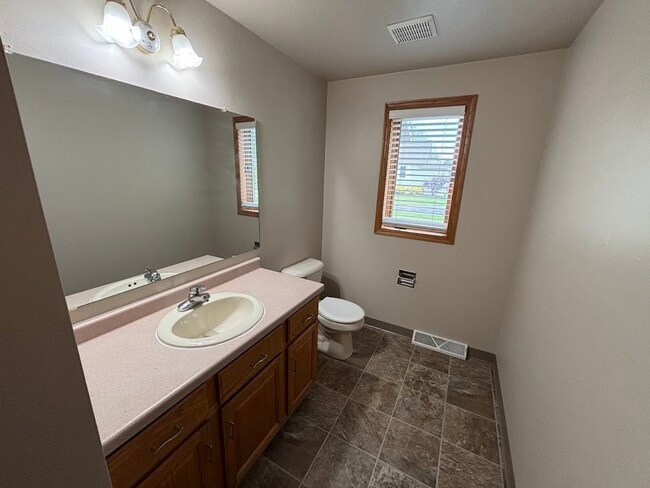 Photo - 3222 Lakeview Dr