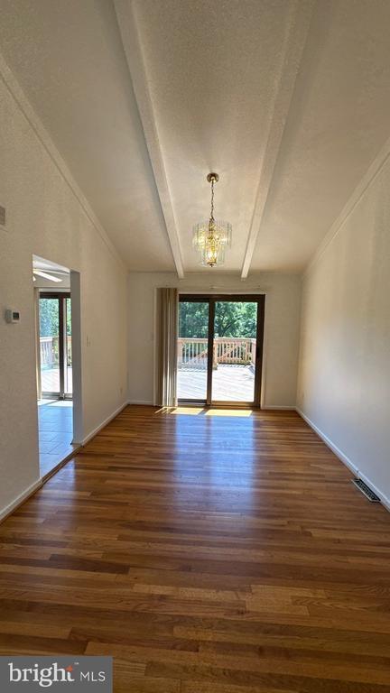 9433 Wandering Way