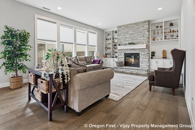 Photo - 16702 NW Trillium St