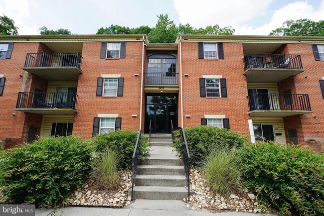 Photo - 802 College Ln Apartamento Unidad L