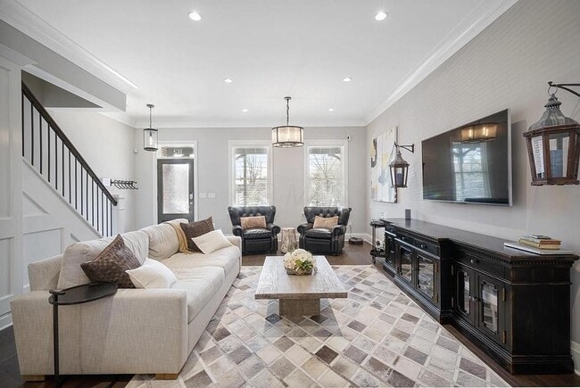 Photo - 112 W Starr Ave